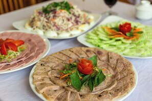 Sarapan penuh setiap hari dengan fi 