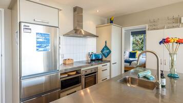 Microwave, stovetop, dishwasher