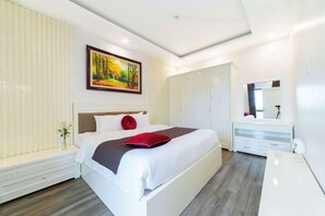 Junior Apartment, 1 King Bed with Sofa bed, Non Smoking, City View - Rosee Hotel & Apartment (Hanoi)