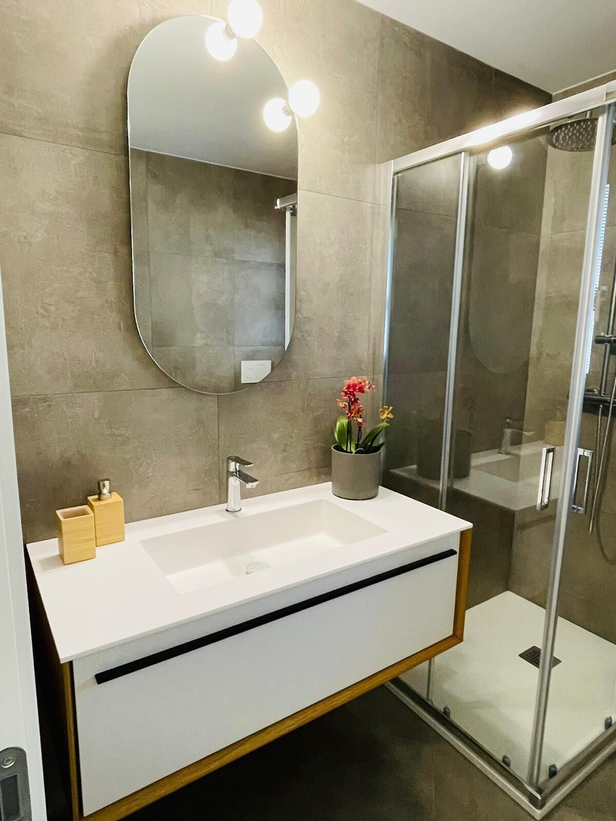 Hair dryer, towels, toilet paper