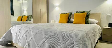 2 soverom, strykejern/-brett, wi-fi og sengetøy