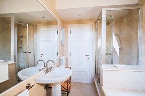 House - Villa Dell Artista by Elite Villas (Cernobbio)