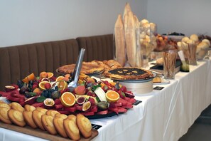 Petit déjeuner continental compris tous les jours