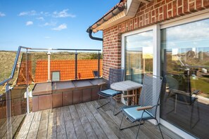 Outdoor dining - Haus Kerstin Ferienwohnung "beiboot" (Juist)