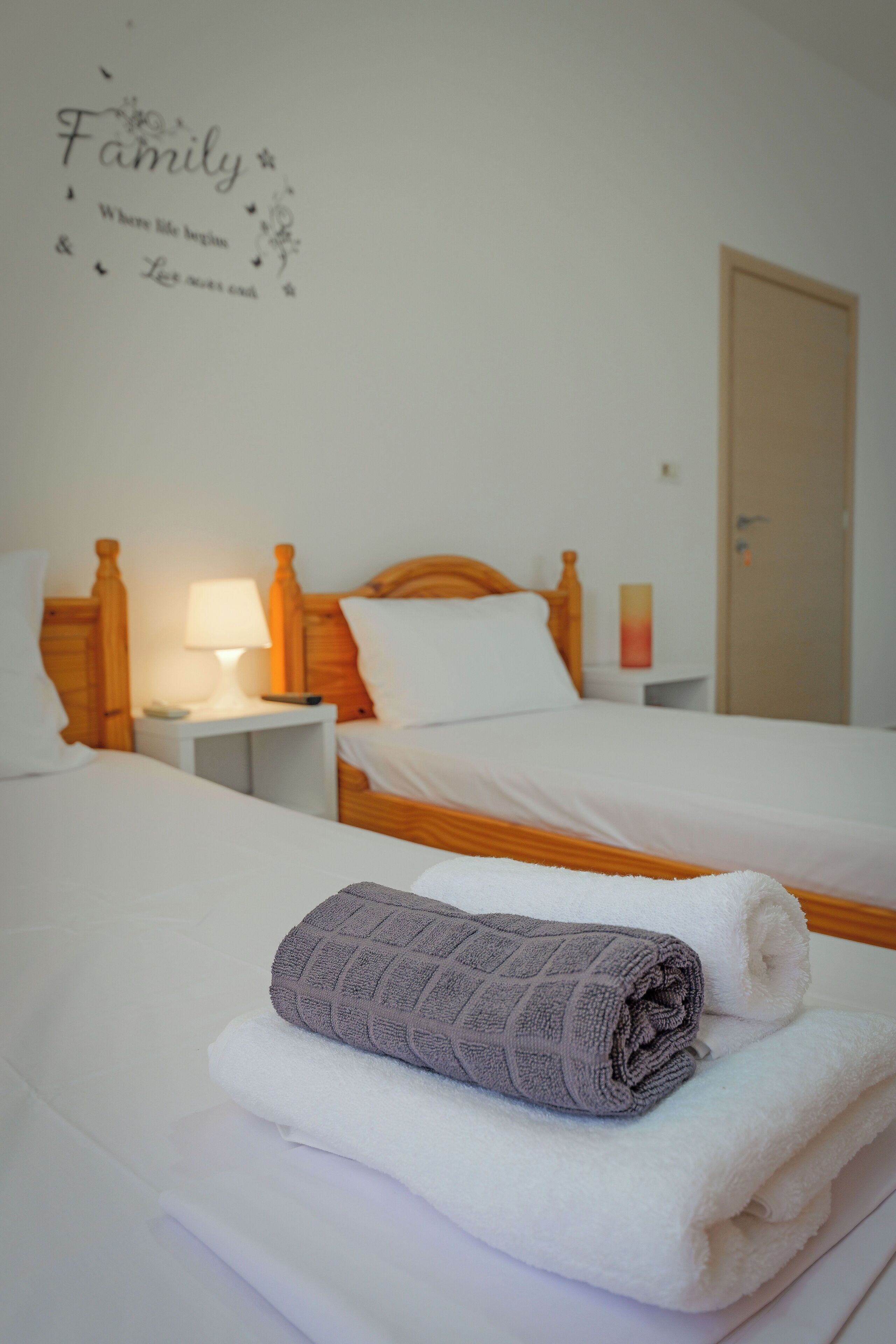 Sistema de insonorización, wifi gratis y ropa de cama 