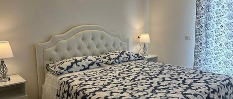 5 bedrooms, WiFi, bed sheets