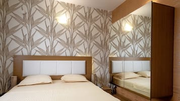 1 chambre, chambres insonorisées, fer et planche à repasser