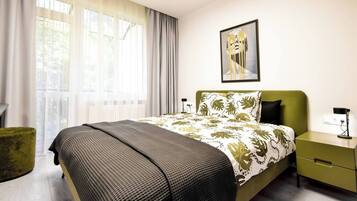 2 bedrooms, iron/ironing board, WiFi (free), bed sheets