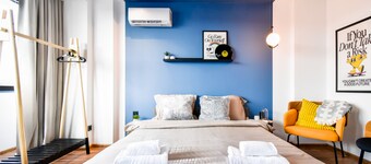 4 BDR + 2 BTH | Netflix | Panorama Views