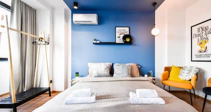 4 BDR + 2 BTH | Netflix | Panorama Views