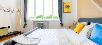 Best Location - Best View - Budget Room - Metro