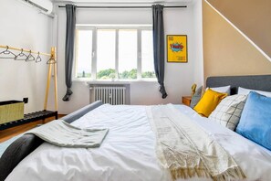 3 bedrooms, free WiFi, bed sheets