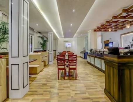 Interior. Banari Regency by Summit