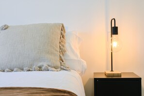 1 habitación, tabla de planchar con plancha y wifi gratis 