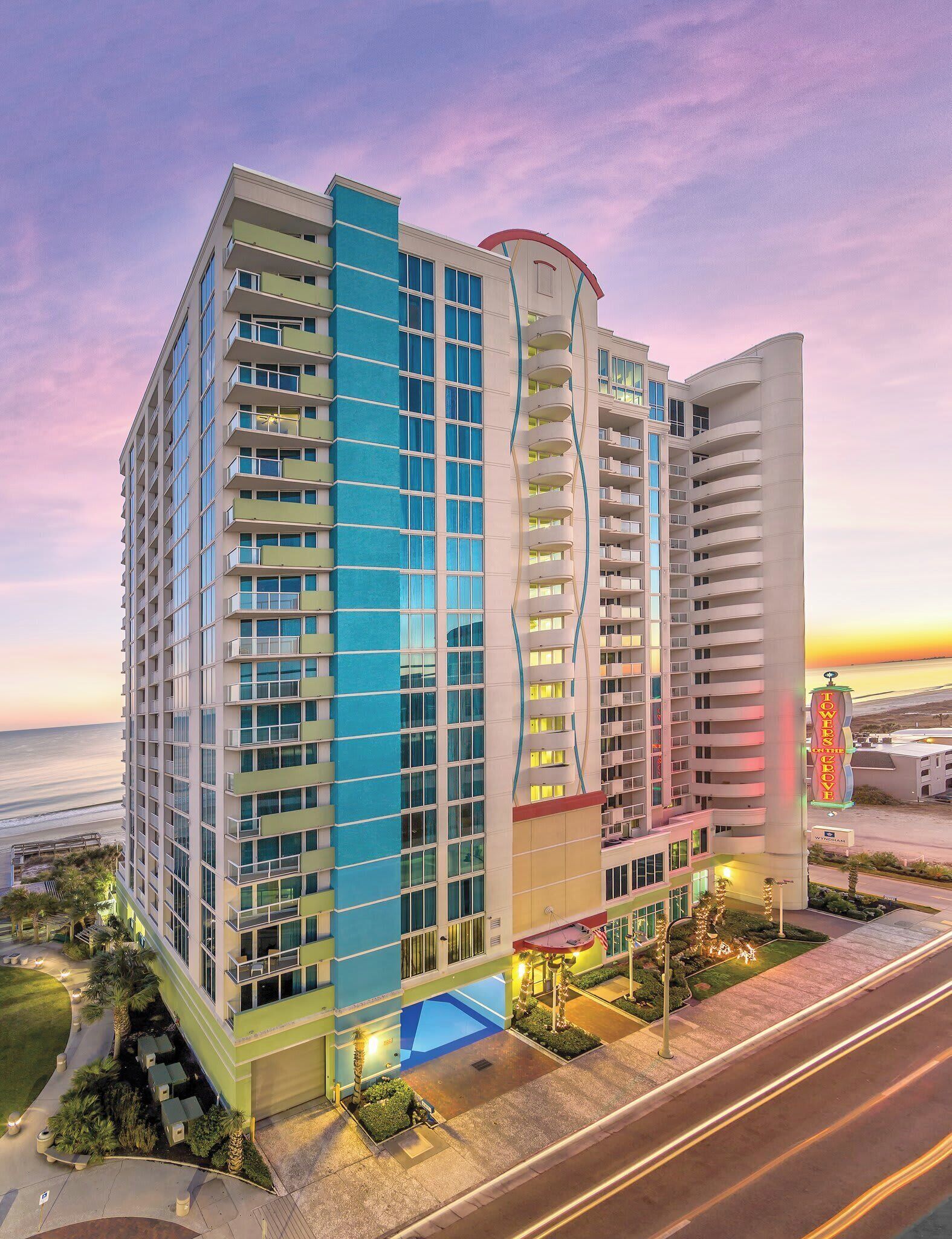 Seaside Haven: Studio w/ Balcony at Wyndham Towers