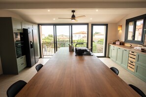 Dining - Maison Avec Piscine Idéale Pour Passer des Vacances en Famille (Laroque-des-Albères)