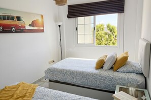 2 bedrooms, iron/ironing board, Internet, bed sheets - Enjoy Stunning Sea and Mountain Views from Atico Carlota Penthouse (Arona)