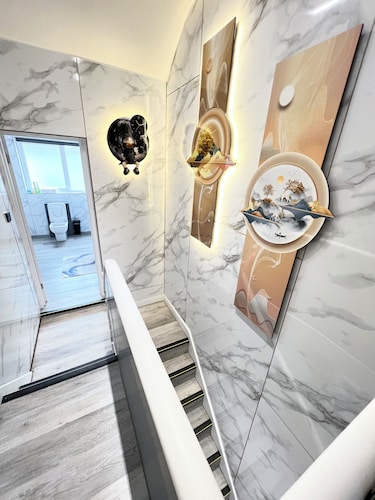 Addison's Adorable Abode