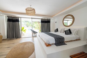 Executive Room | Desk, free WiFi, bed sheets