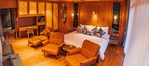 Ropa de cama de alta calidad, camas con pillow-top y minibar 