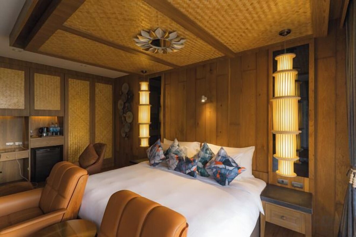 Ropa de cama de alta calidad, colchones con acolchado adicional, minibar