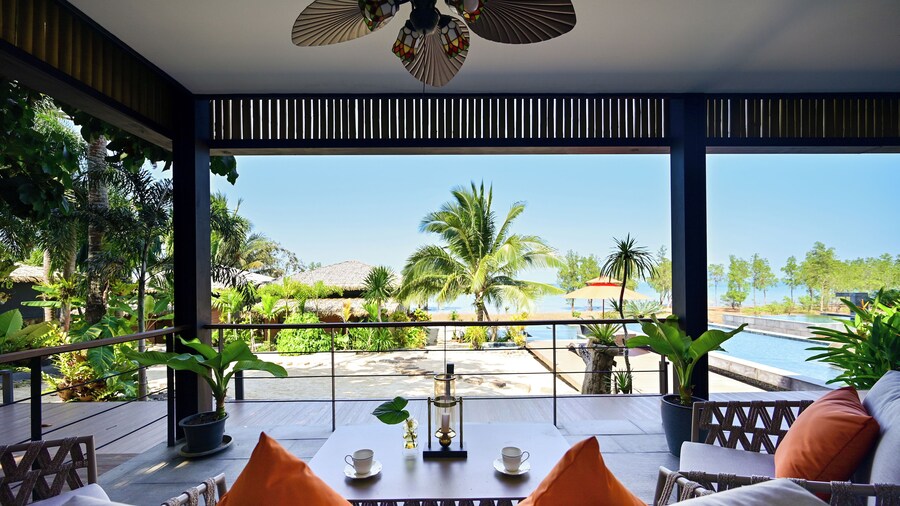 Big Sun Residence by iRETREAT