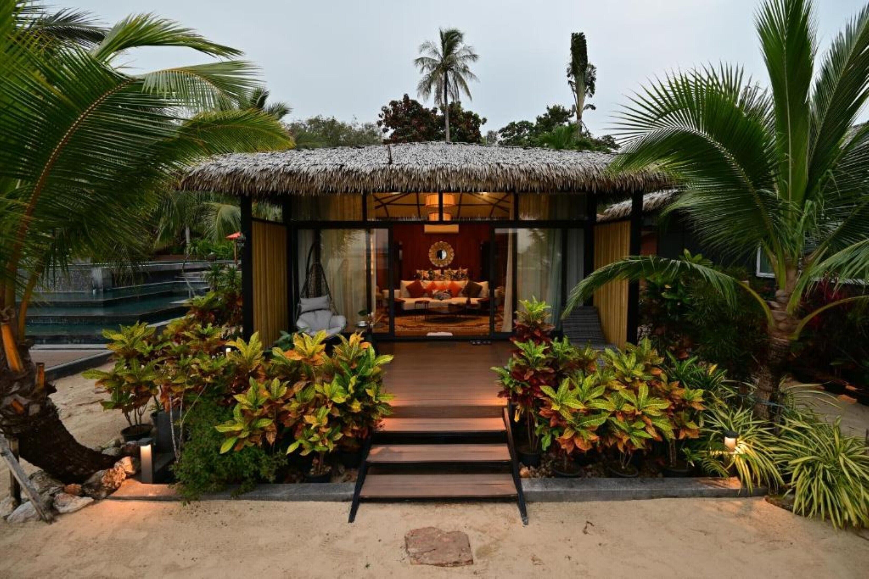 고급 침구, 미니바, 객실 내 금고, 각각 다른 스타일의 인테리어