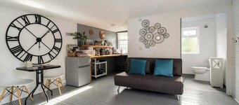 Cozy cabin in wonderful Seasalter with WiFi, AC