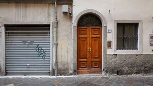 Exterior detail - Altafronte Escape, Bright And Cheery 2 Br Apartment By Halldis (Florence)