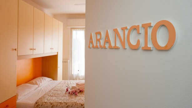Standard Double Room, 1 Double Bed | In-room safe, iron/ironing board, bed sheets - Station's Apartments Bergamo (Bergamo)