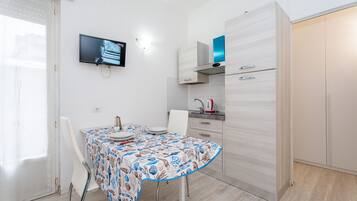 Appartement Standard, 1 lit double | Cuisine privée