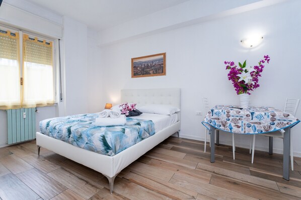 Standard-Apartment, 1 Doppelbett | Wohnbereich