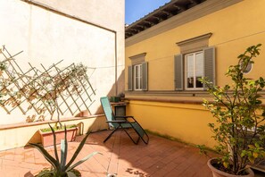 Terrace/patio - Santa Croce Dante's View, Central Apartment With Terrace By Halldis (Florence)