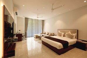 Premier Room | Free WiFi - Hotel Corbett Paradise Kotdwar (Lansdowne)