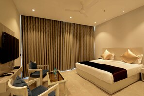 Garden view - Hotel Corbett Paradise Kotdwar (Lansdowne)