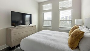 1 chambre, bureau, fer et planche à repasser, Wi-Fi