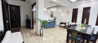 BedChambers Serviced Apartments South Extension,
3 BHK
