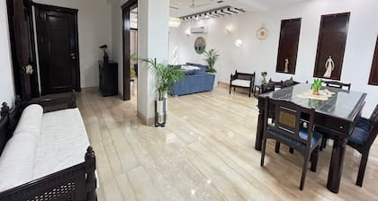 BedChambers Serviced Apartments South Extension,
3 BHK