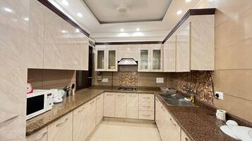 Microwave, stovetop