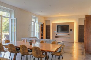 Interior - Spacieux 10 Couchages, Piscine Intérieur et Jardin (Francheville)