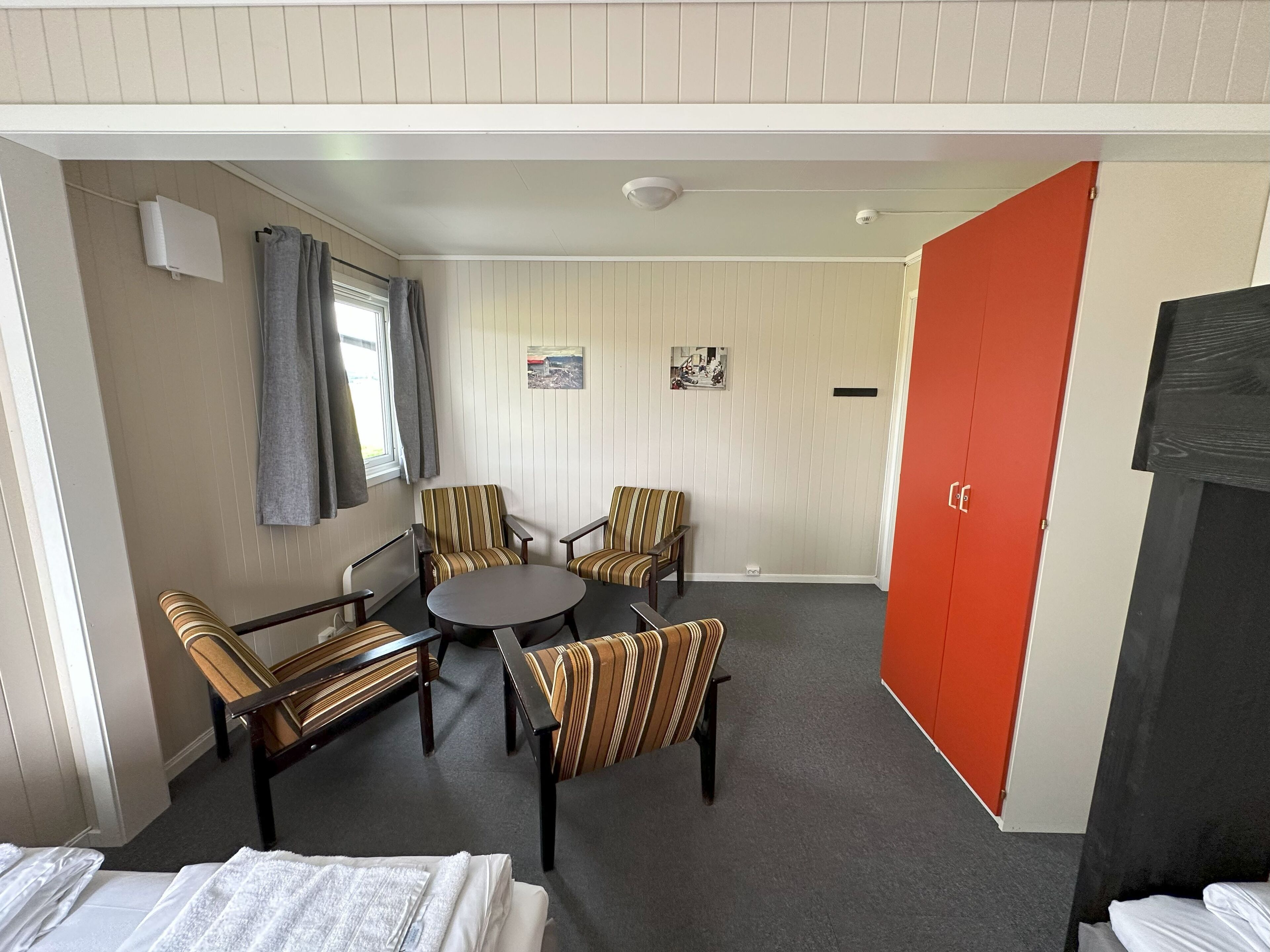 Kamar Quadruple, ensuite | Seprai antialergi, tirai kedap cahaya, Wi-Fi gratis, dan seprai linen