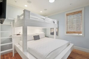 7 Schlafzimmer, Bügeleisen/Bügelbrett, Internetzugang, Bettwäsche