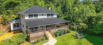 Alarka Creek Farmhouse