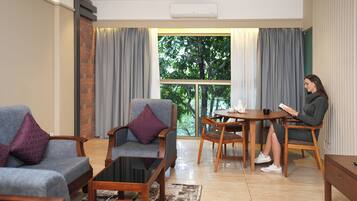 Luksus-dobbeltrom, hageutsikt | Lydisolert og wi-fi (inkludert)