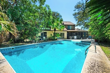 Pool area