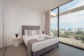 2 bedrooms, cots/infant beds, bed sheets - Protaras Eden Seaview Suite (Paralimni)