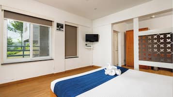 Deluxe Double Room, Valley View | 1 bedroom, free WiFi