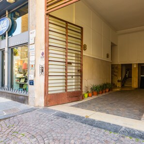 Apartment - Blue Tea Flat at Piazza Carit by Wonderful Italy (Naples)