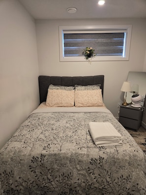 1 chambre, bureau, fer et planche à repasser, Wi-Fi gratuit