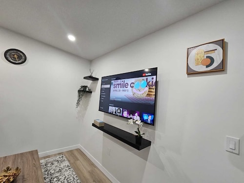 Parkside Basement Suite/Netflix, Amazon Prime & Disney 